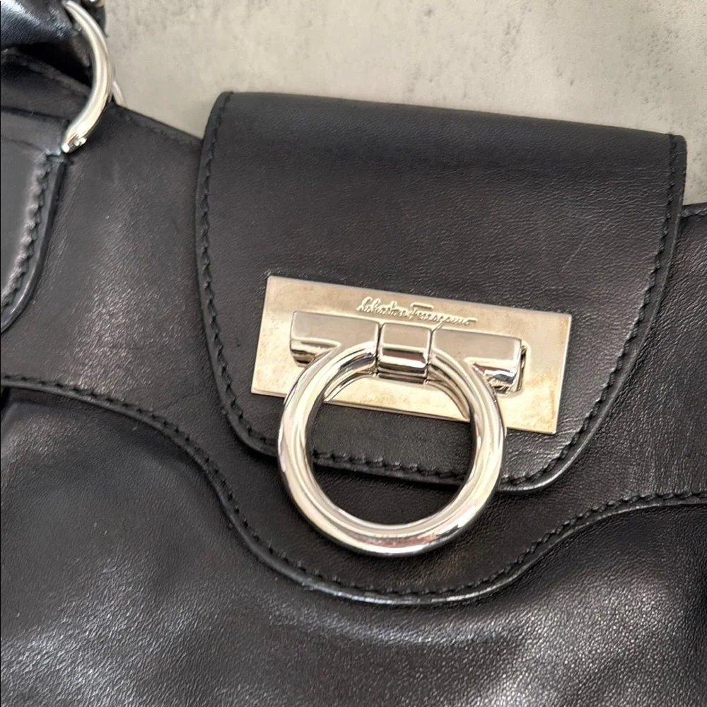 Salvatore Ferragamo Shoulder Bag - Picture 5 of 8